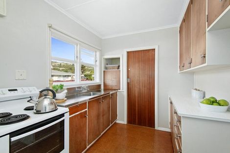 Photo of property in 22a Beauchamp Street, Tawa, Wellington, 5028