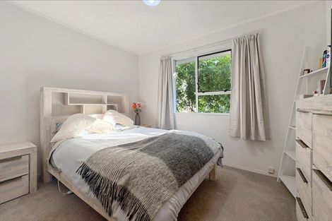 Photo of property in 69b Hartford Crescent, Totara Park, Upper Hutt, 5018