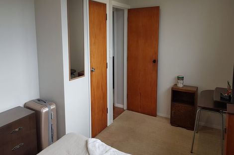 Photo of property in 20-22 Sievers Grove, Cannons Creek, Porirua, 5024