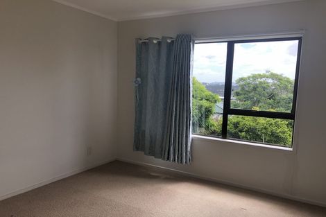 Photo of property in 2/260 Sunset Road, Windsor Park, Auckland, 0632