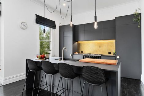 Photo of property in 250 Main Street, Greytown, 5712