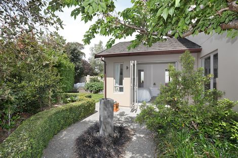 Photo of property in 29 Ngahere Park Road, Turitea, Palmerston North, 4472