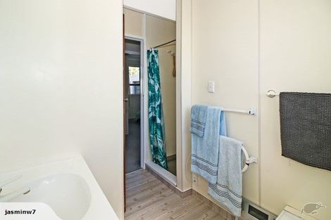 Photo of property in 28 Moulton Street, Moturoa, New Plymouth, 4310