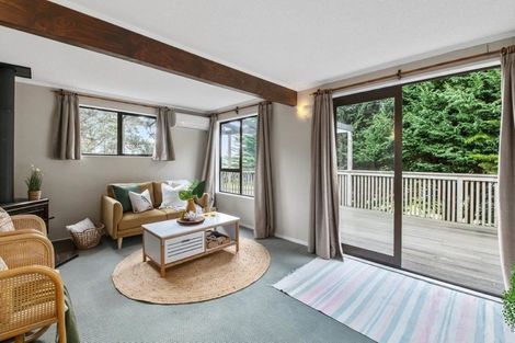 Photo of property in 10 Frances Street, Waikanae Beach, Waikanae, 5036