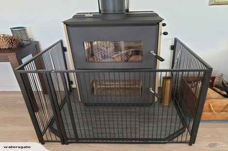 Photo of property in 5 Perrin Place, Darfield, 7510