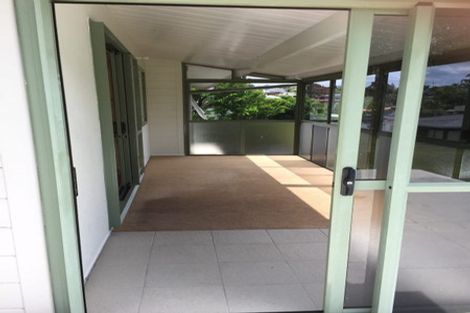 Photo of property in 2/23 Bevyn Street, Castor Bay, Auckland, 0620