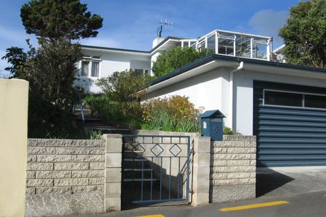 Photo of property in 5 Milton Terrace, Hospital Hill, Napier, 4110