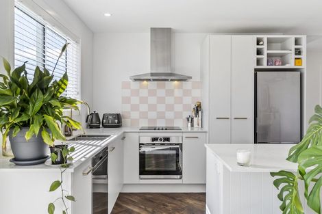 Photo of property in 11 Union Drive, Papamoa, 3118