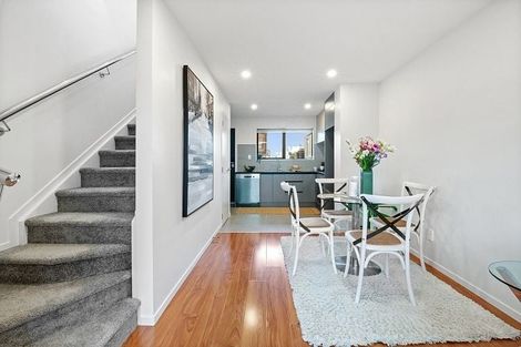 Photo of property in 21 Red Arches Road, Henderson, Auckland, 0610