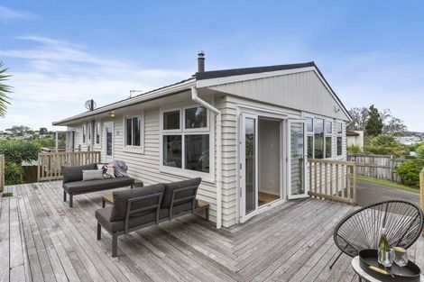 Photo of property in 1/3 Kennedy Avenue, Forrest Hill, Auckland, 0620