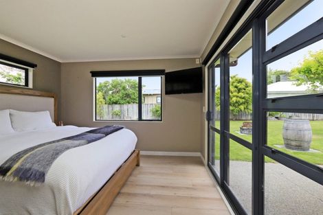 Photo of property in 16 Airini Road, Waimarama, Havelock North, 4294