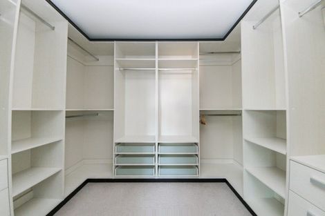 Photo of property in 30 Cherrywood Crescent, Northpark, Auckland, 2013