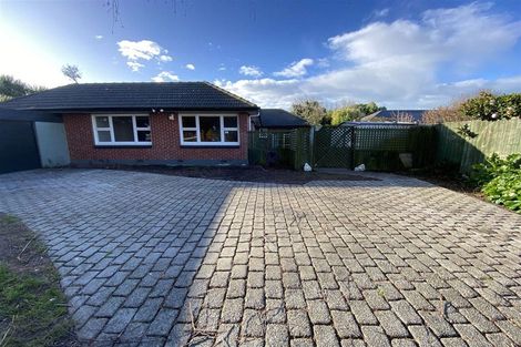 Photo of property in 6 Wyatt Place, Russley, Christchurch, 8042