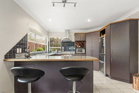 Photo of property in 23 Heaphy Place, Pukehangi, Rotorua, 3015