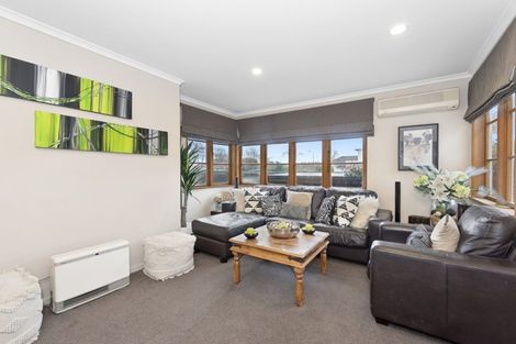 Photo of property in 7 Armitage Place, Fairfield, Hamilton, 3214