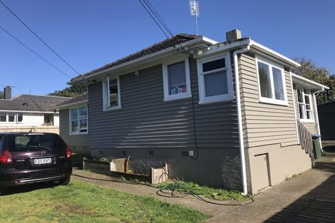 Photo of property in 56 Torino Street, Point England, Auckland, 1072