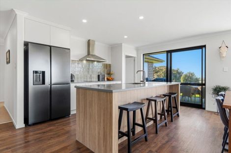 Photo of property in 25 Morepork Way, Papamoa, 3183