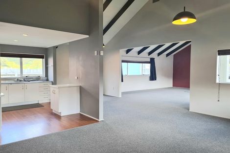 Photo of property in 4 Emily Way, Karori, Wellington, 6012