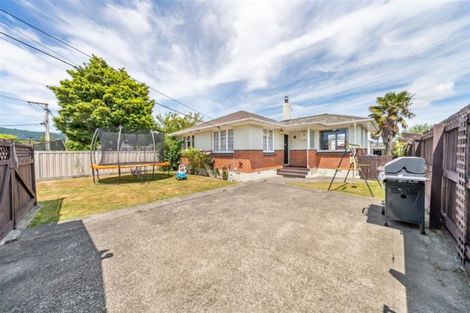 Photo of property in 12 Bristol Street, Trentham, Upper Hutt, 5018