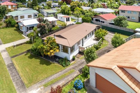 Photo of property in 9 Kauri Place, Tairua, 3508