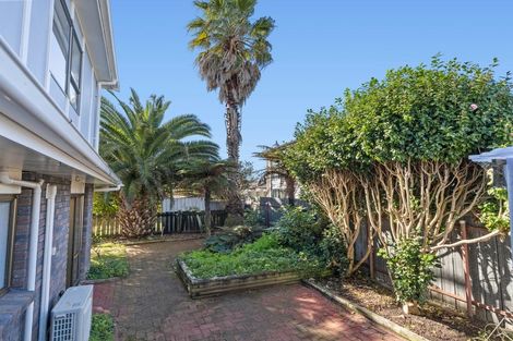 Photo of property in 4/87 Victoria Road, Papatoetoe, Auckland, 2025