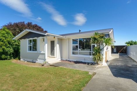 Photo of property in 26 Peters Avenue, Cloverlea, Palmerston North, 4412
