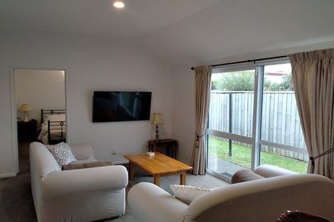 Photo of property in 2/15 Walton Street, Sydenham, Christchurch, 8023