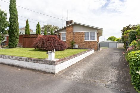 Photo of property in 6 English Street, St Andrews, Hamilton, 3200
