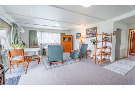 Photo of property in 8 Moorhouse Street, Waimate, 7924