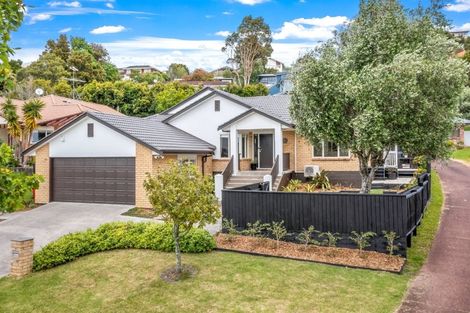 Photo of property in 7 Phoebe Meikle Place, Torbay, Auckland, 0630