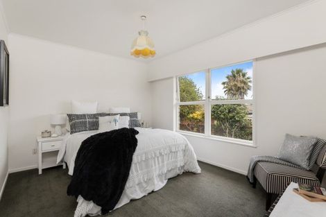 Photo of property in 1/10a Walter Street, Hauraki, Auckland, 0622