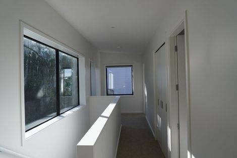 Photo of property in 8 Silvereye Way, Johnsonville, Wellington, 6037