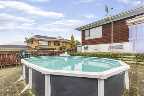 Photo of property in 23 Lane Road, Weymouth, Auckland, 2103