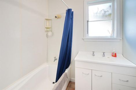 Photo of property in 50 Pitcairn Crescent, Bryndwr, Christchurch, 8053