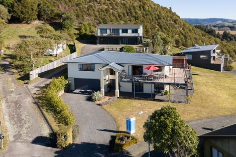 Photo of property in 33 Turangitukua Terrace, Kuratau, Turangi, 3381