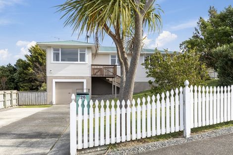 Photo of property in 26 Laurel Grove, Maungaraki, Lower Hutt, 5010