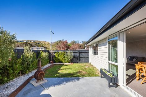 Photo of property in 31 Banks Boulevard, Whitby, Porirua, 5024