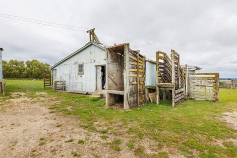 Photo of property in 828 Colyton Road, Bunnythorpe, Feilding, 4775