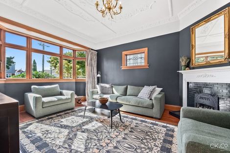 Photo of property in 1/24 Totara Crescent, Woburn, Lower Hutt, 5010