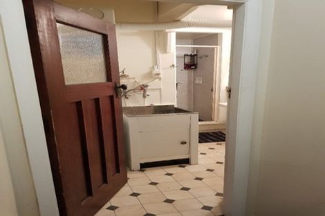 Photo of property in 71 Nairn Street, Mount Cook, Wellington, 6011