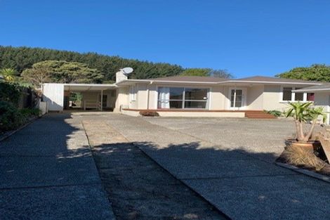 Photo of property in 12 Ruahine Street, Paraparaumu, 5032