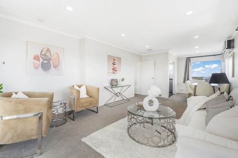 Photo of property in 4/11 Huapai Street, Onehunga, Auckland, 1061