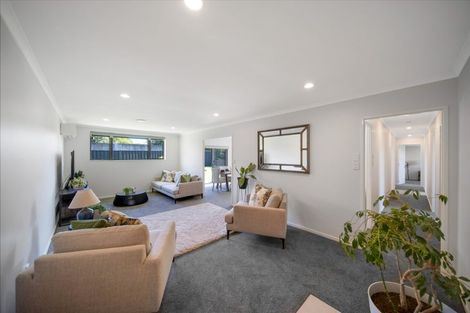 Photo of property in 17 Morewa Place, Takanini, 2112