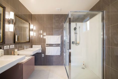 Photo of property in 11 Janice Place, Mount Pleasant, Christchurch, 8081