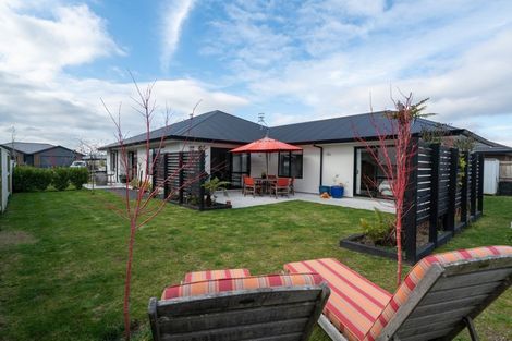 Photo of property in 15 Huka Heights Drive, Rangatira Park, Taupo, 3330
