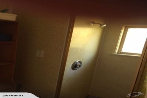 Photo of property in 134 Seaview Road, Paraparaumu Beach, Paraparaumu, 5032