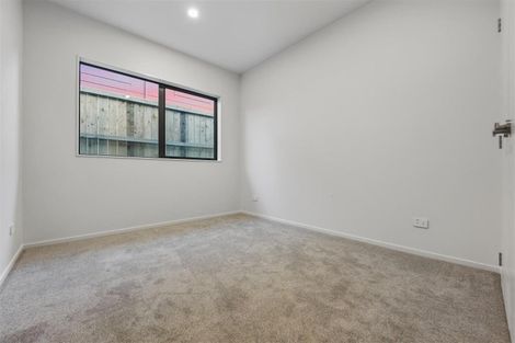 Photo of property in 50 Whakairo Crescent, Gulf Harbour, Whangaparaoa, 0930