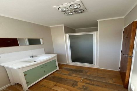 Photo of property in 1/419 Great South Road, Opaheke, Papakura, 2113