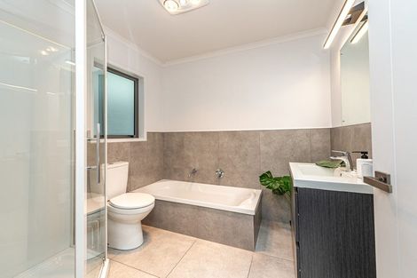 Photo of property in 15 Buckingham Place, Springvale, Whanganui, 4501