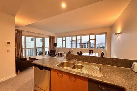 Photo of property in De Vere Apartments, 4/23 Tennyson Street, Te Aro, Wellington, 6011